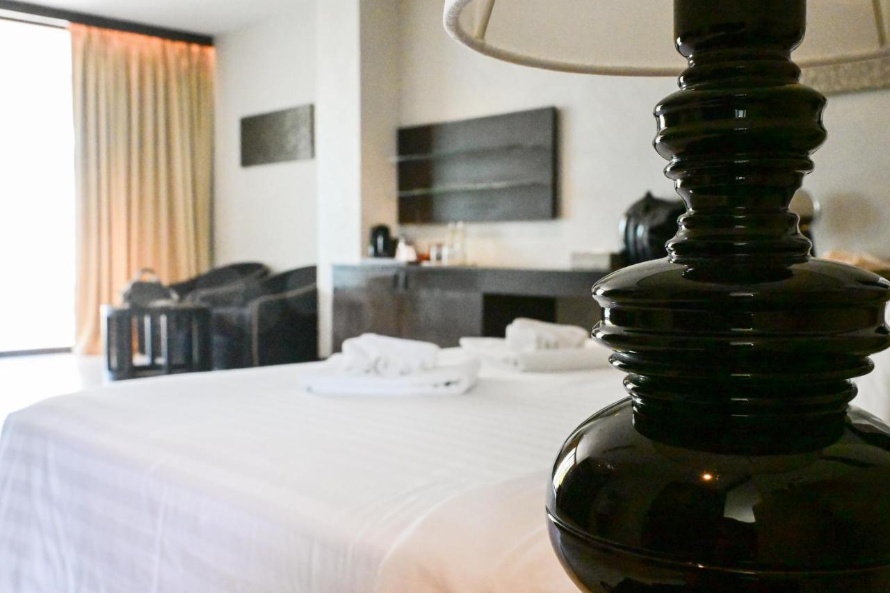 Dune Hua Hin Hotel Bagian luar foto