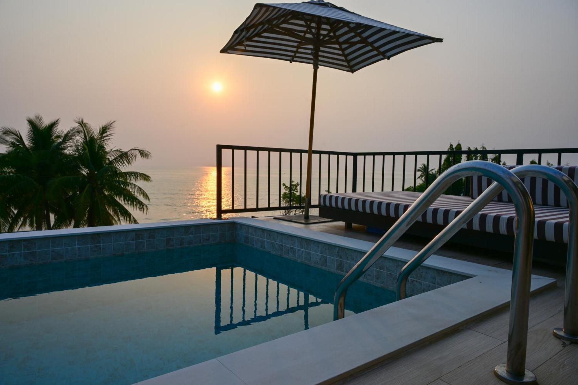 Dune Hua Hin Hotel Bagian luar foto