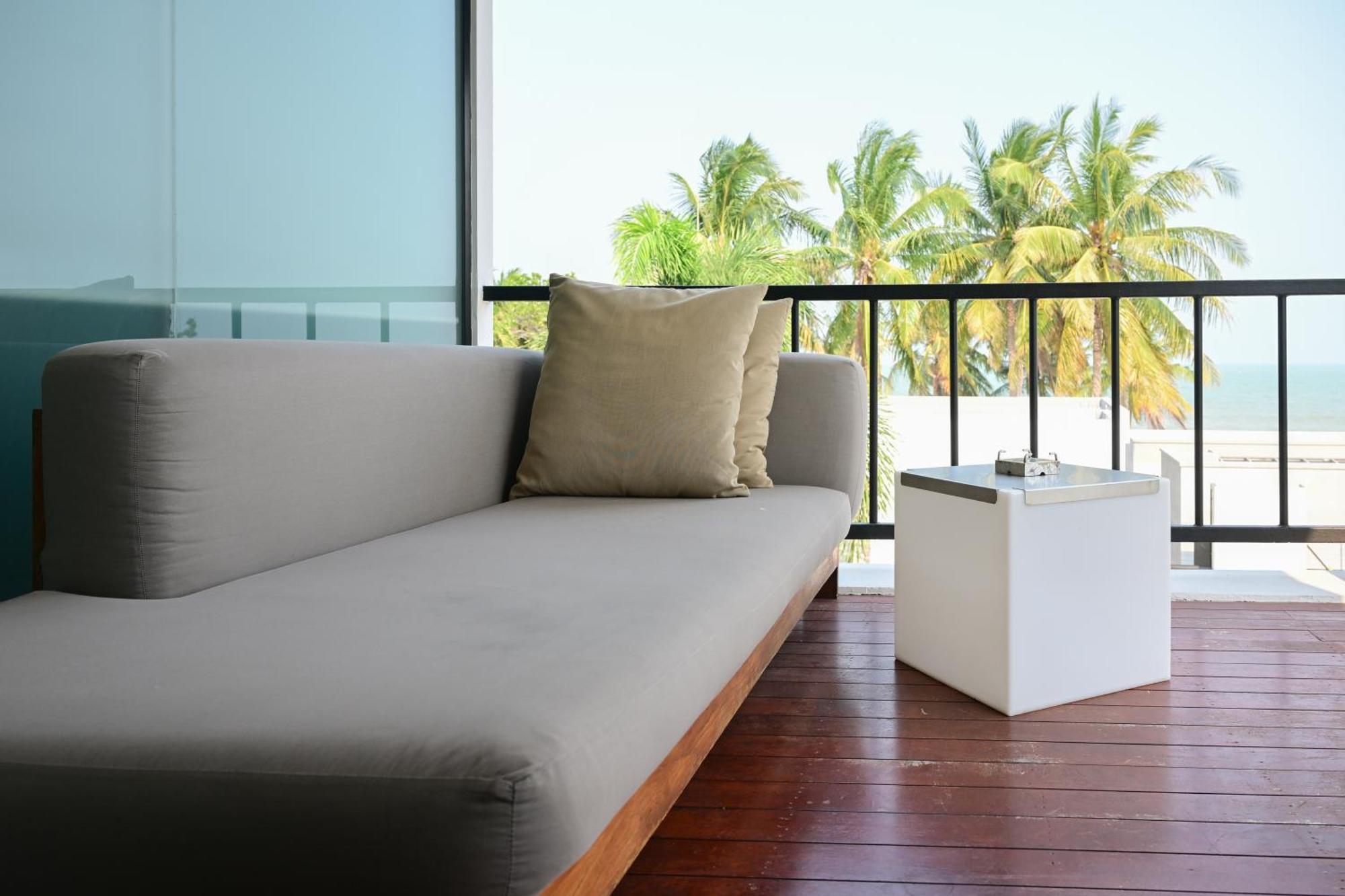 Dune Hua Hin Hotel Bagian luar foto