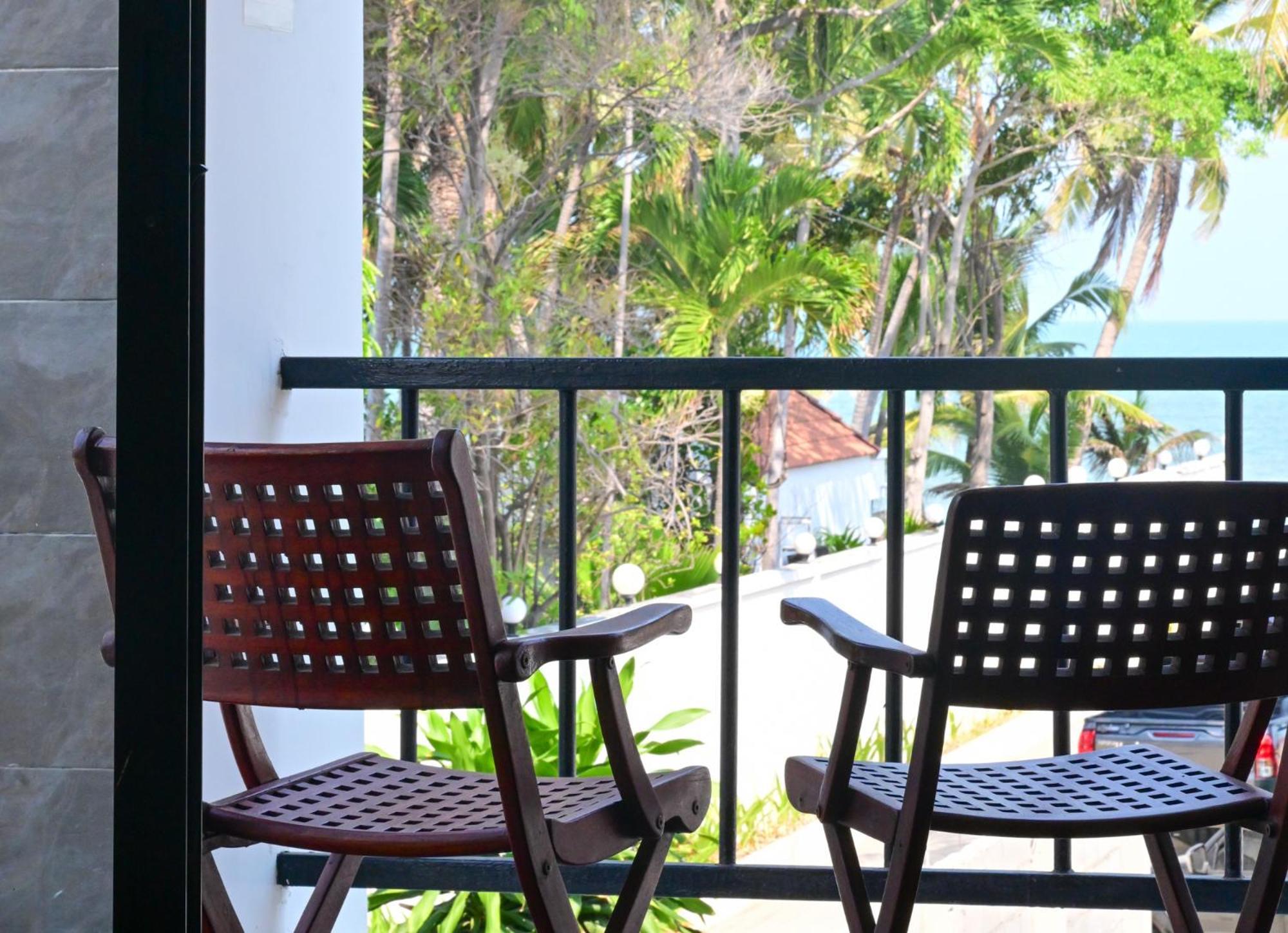 Dune Hua Hin Hotel Bagian luar foto