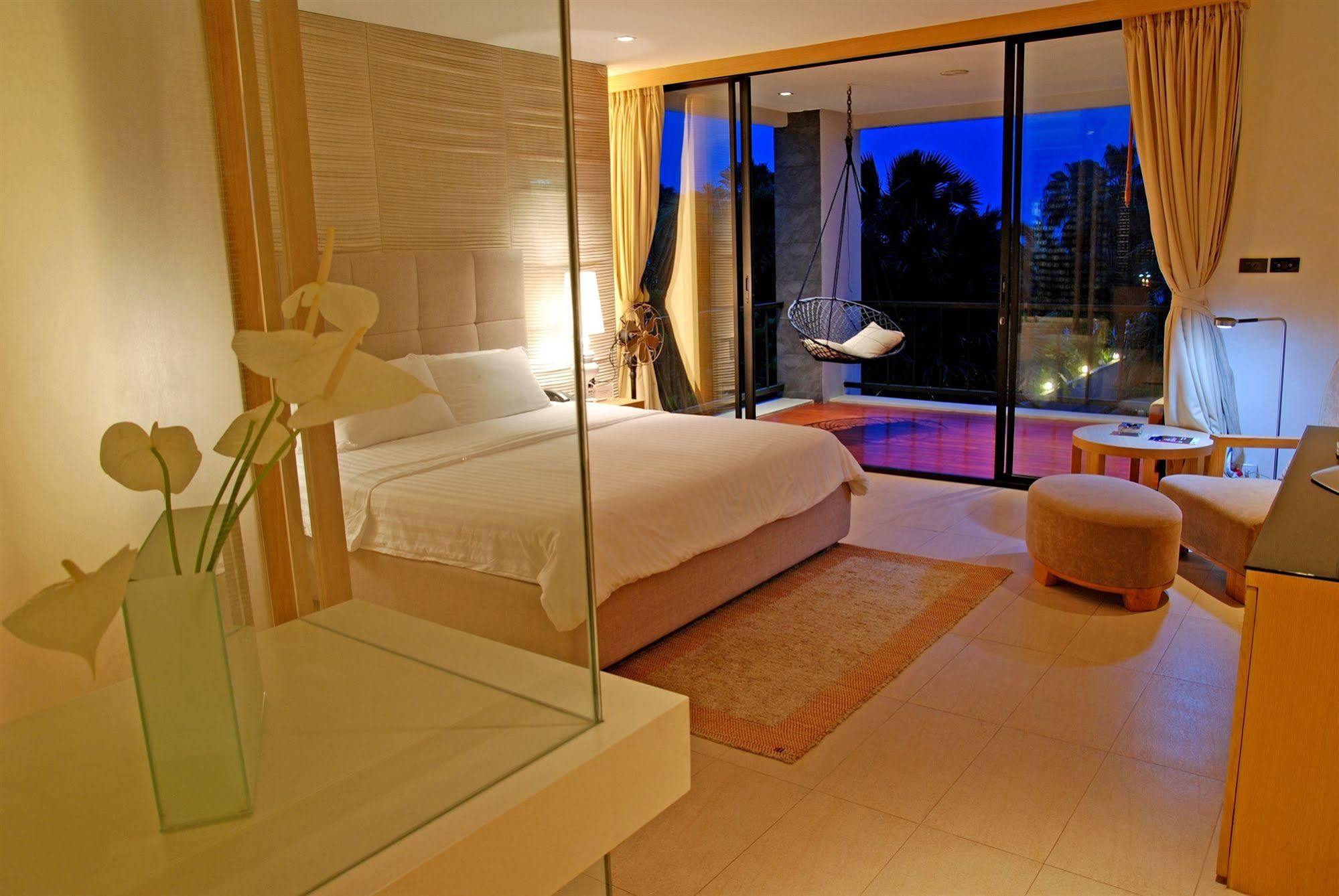Dune Hua Hin Hotel Bagian luar foto