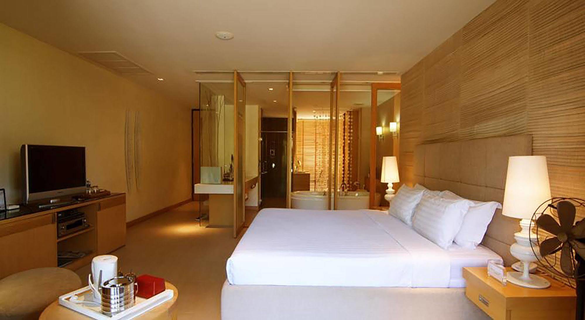 Dune Hua Hin Hotel Bagian luar foto