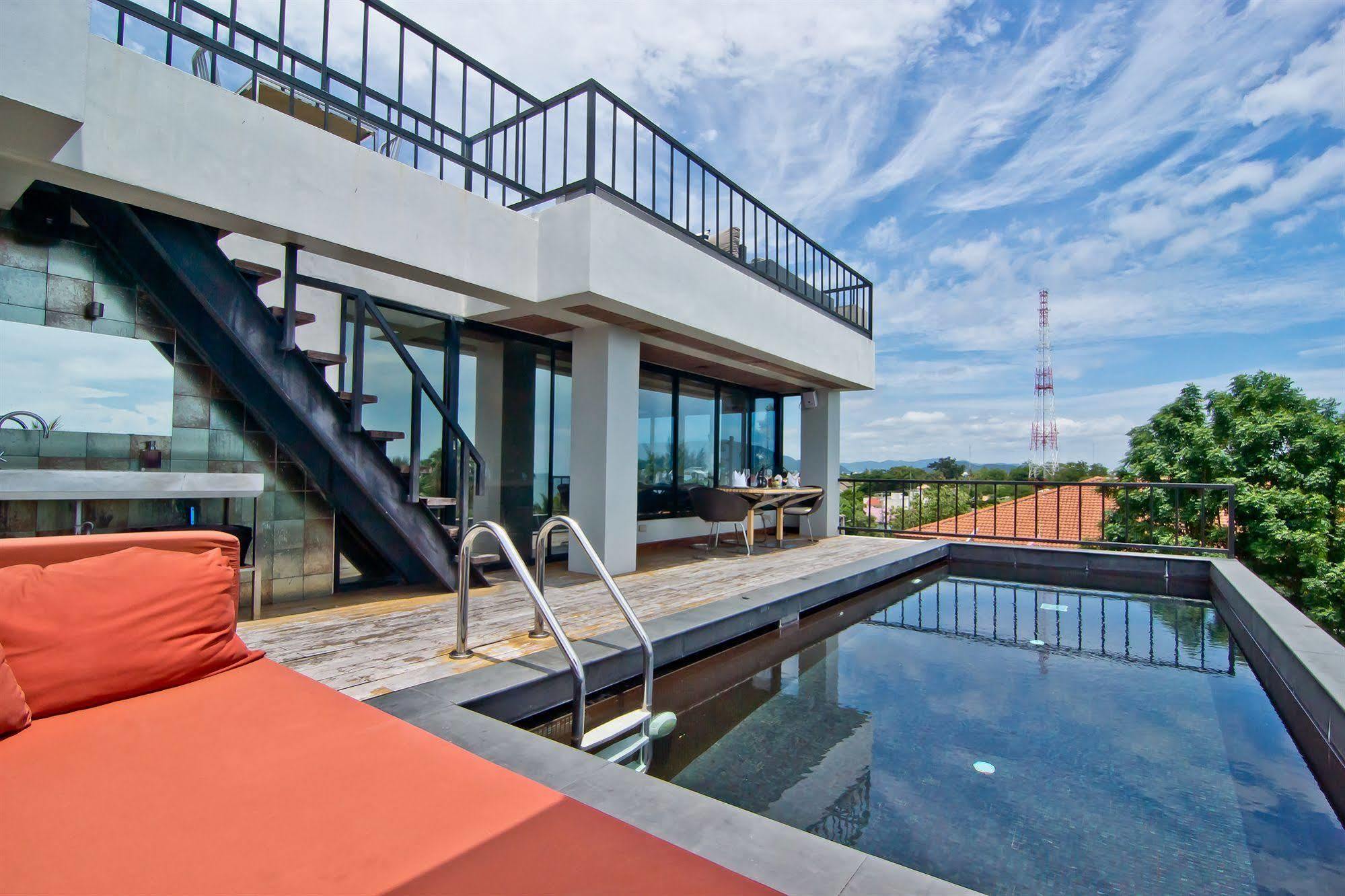 Dune Hua Hin Hotel Bagian luar foto